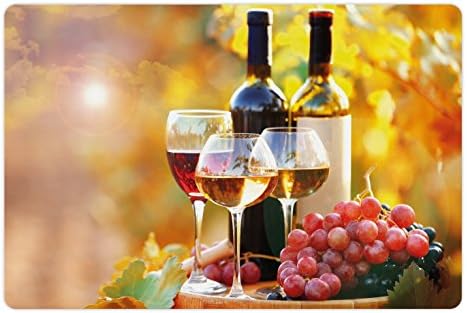 Ambesonne Wine prostirka za kućne ljubimce za hranu i vodu, ukusno vino na drvenoj bačvi na plantaži grožđa Seoski