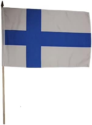 Finska 12 x 18 inčni zastava za zastavu na 2 metra drveni štap .. Novo