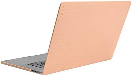 Incase dizajnira teksturiranu tvrdoglavu s vunenex za MacBook Pro - rumenilu ružičastog
