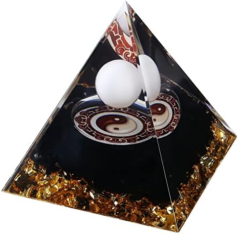 Taiiji dekor, tai chi dekor, yin yang dekor u kristalnoj orgonu piramidu, iscjeljujućom orgonitom Crystal