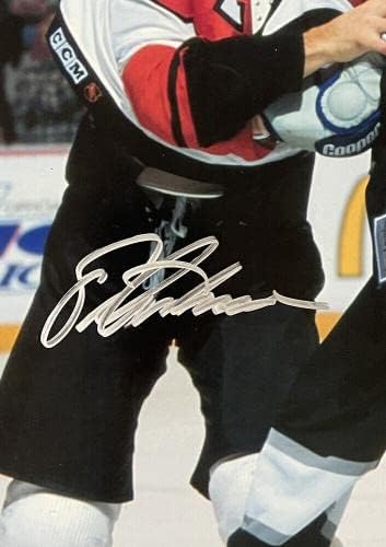 Eric Lindros potpisao Philadelphia Flyers 16x20 Fight photo vs mcsorely jsa holo - autogramirane